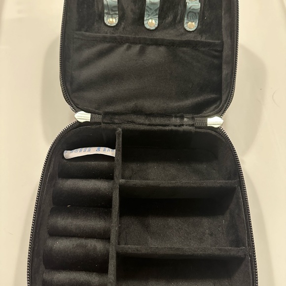 Handmade Leather Jewelry Case NWT - Picture 5 of 5